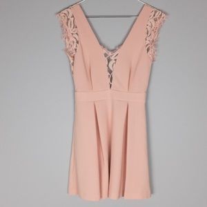 Bcbg Lace sleeveless mini Dress pale pink